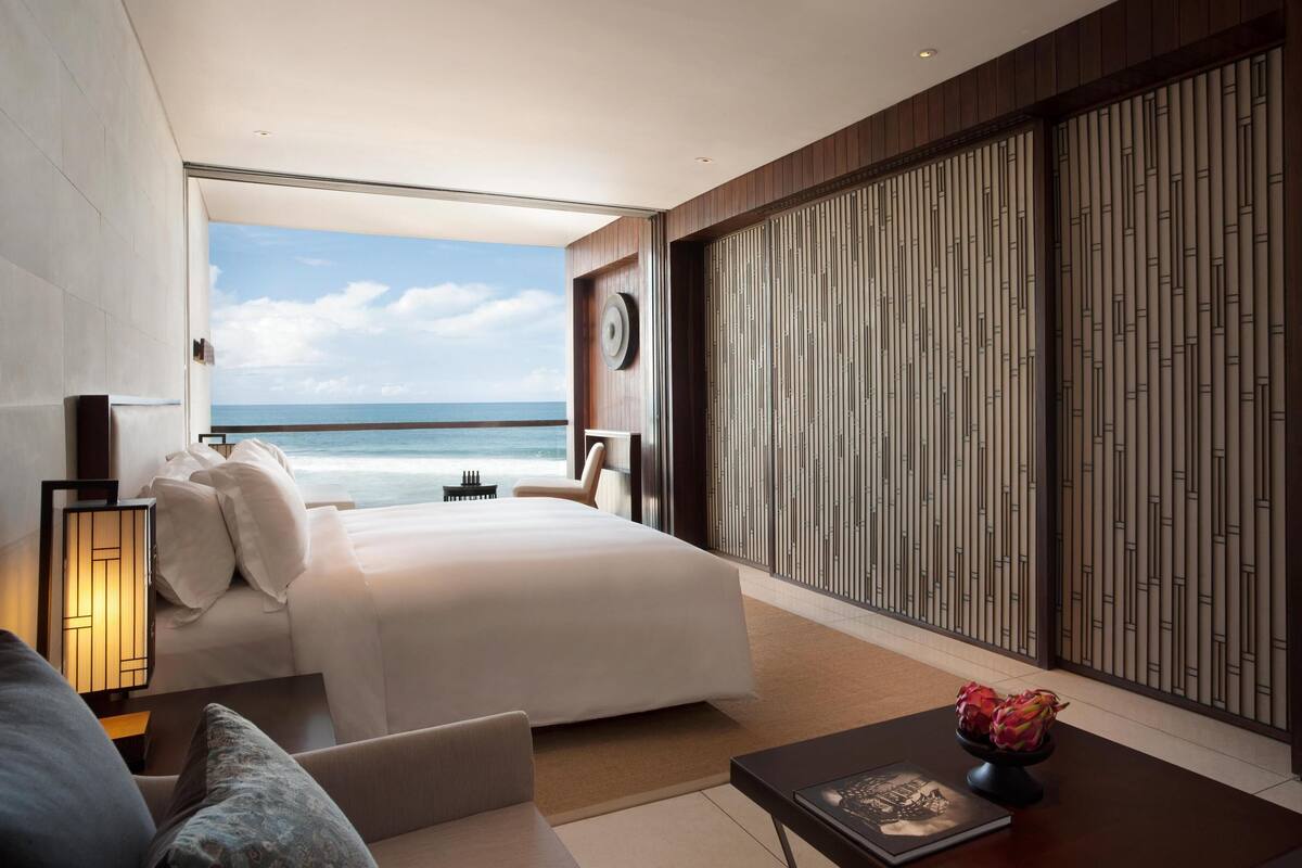 suite, ocean view | premium bedding, minibar, in-room safe, blackout curtains