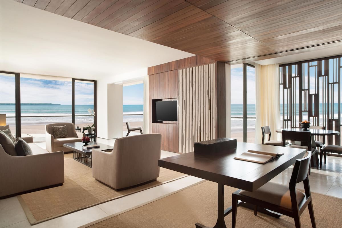 Suite (Beach)