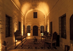 Sala de estar en el lobby