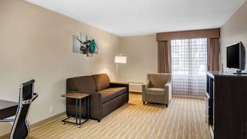 Suite Basic, 2 Tempat Tidur Queen, Bebas Asap Rokok | 1 kamar tidur, meja kerja, dan ruang kerja ramah laptop