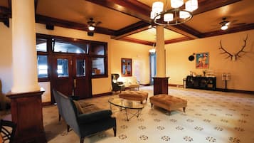 Sala de estar en el lobby