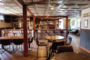 Bar (in der Unterkunft)