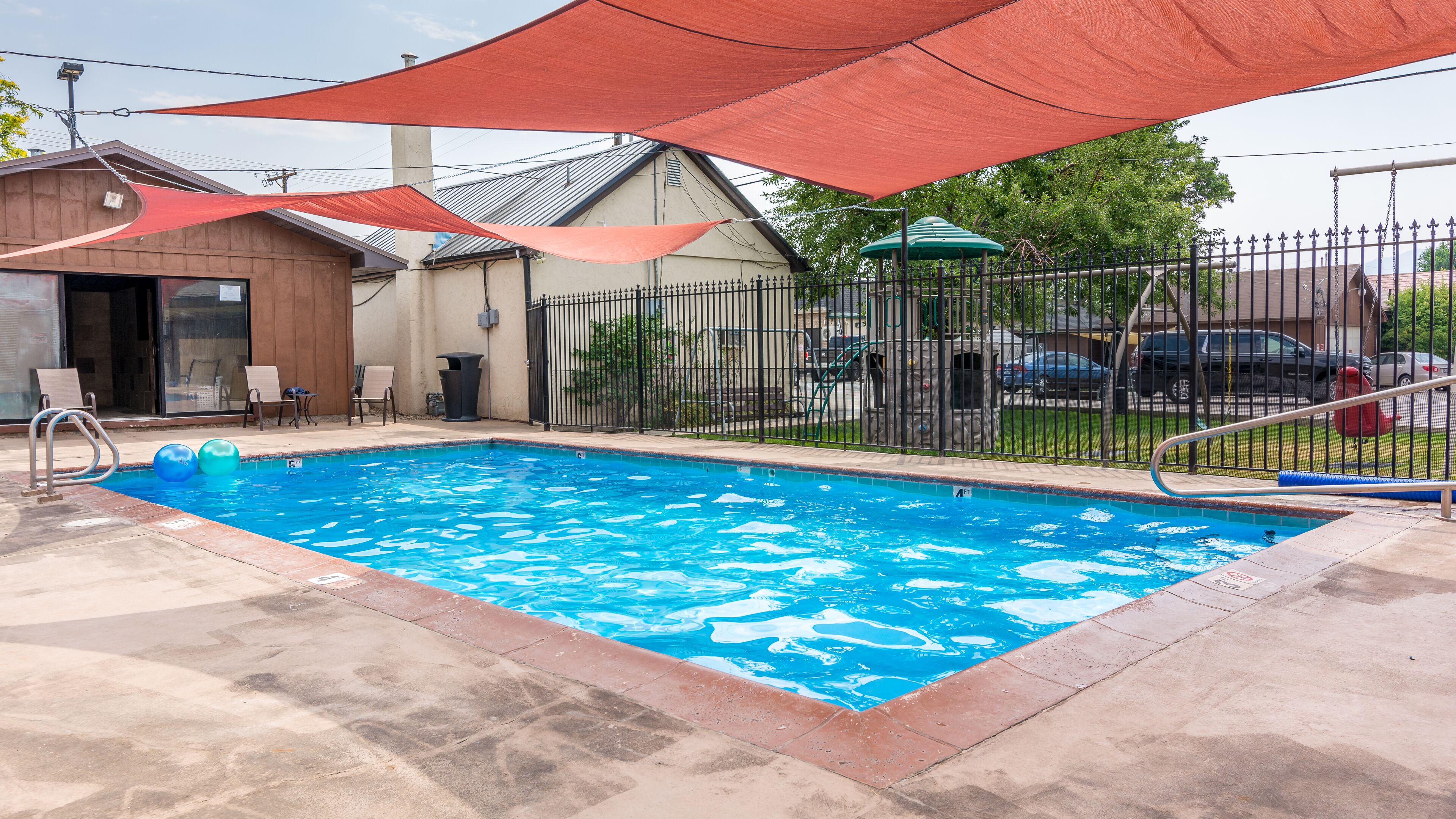 Outdoor pool, pool umbrellas