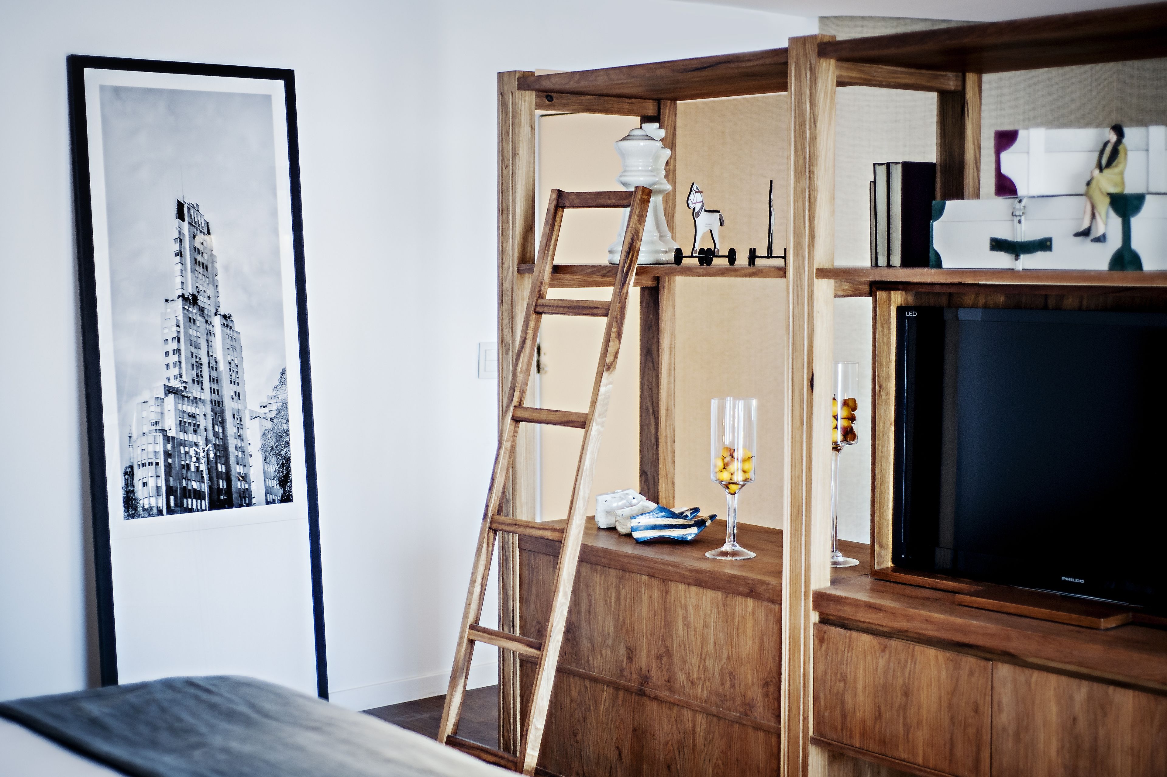 deluxe suite | premium bedding, minibar, in-room safe, desk