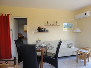 Living area - Alta Montaña Apartments (Noord)