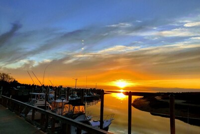 A Little Inn on Pleasant Bay