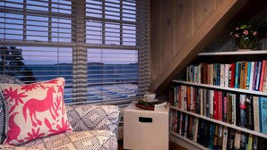 Room, Private Bathroom, Bay View (Daysailer) | Soundproofing, iron/ironing board, WiFi (free), individually decorated - A Little Inn on Pleasant Bay (Orleans)