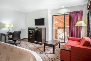 Standard Room, 1 King Bed with Sofa bed, Non Smoking (1 Person Sofa Bed) | Desk, iron/ironing board, free rollaway beds, free WiFi - Quality Inn Stockbridge Atlanta South (Stockbridge)
