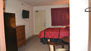 Unclassified image, 3 of 6, button - Bismarck Motor Motel (Bismarck)