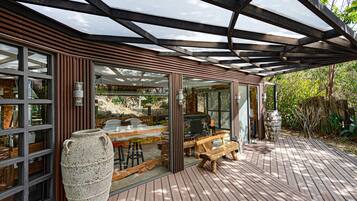 Elite Villa, 1 King Bed, Hot Tub | Terrace/patio