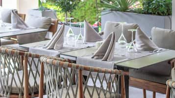 5 restaurants servant le dîner, spécialités Cuisine asiatique