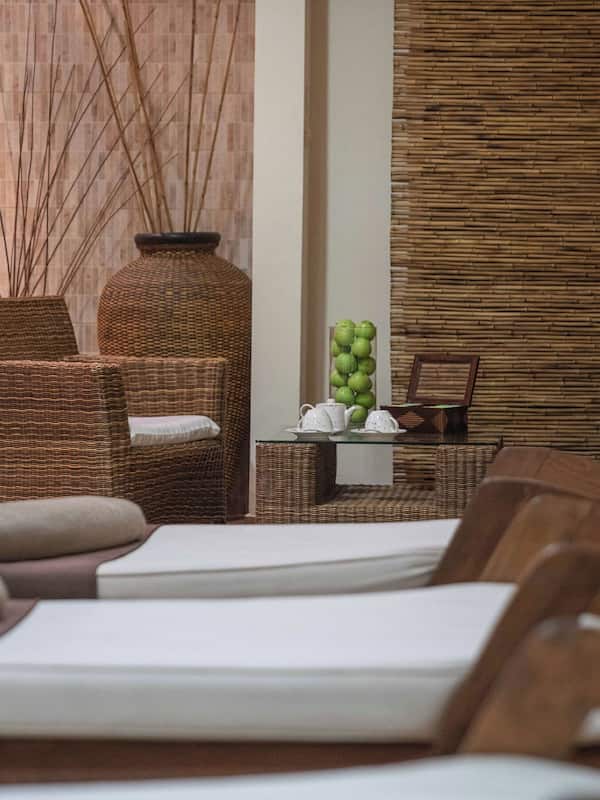 Sauna, bagno turco, trattamenti per il corpo, fangoterapia, idroterapia