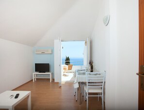 Apartment, 1 Bedroom, Balcony, Sea View | Desk, soundproofing, free WiFi - Apartments Kairos (Seget)