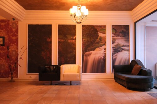 Sara Hotel