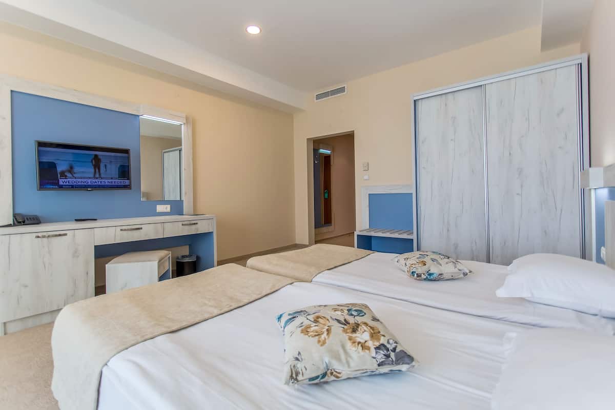 1 bedroom, minibar, in-room safe, desk