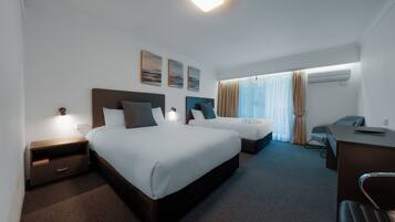 1 bedroom, premium bedding, pillowtop beds, desk