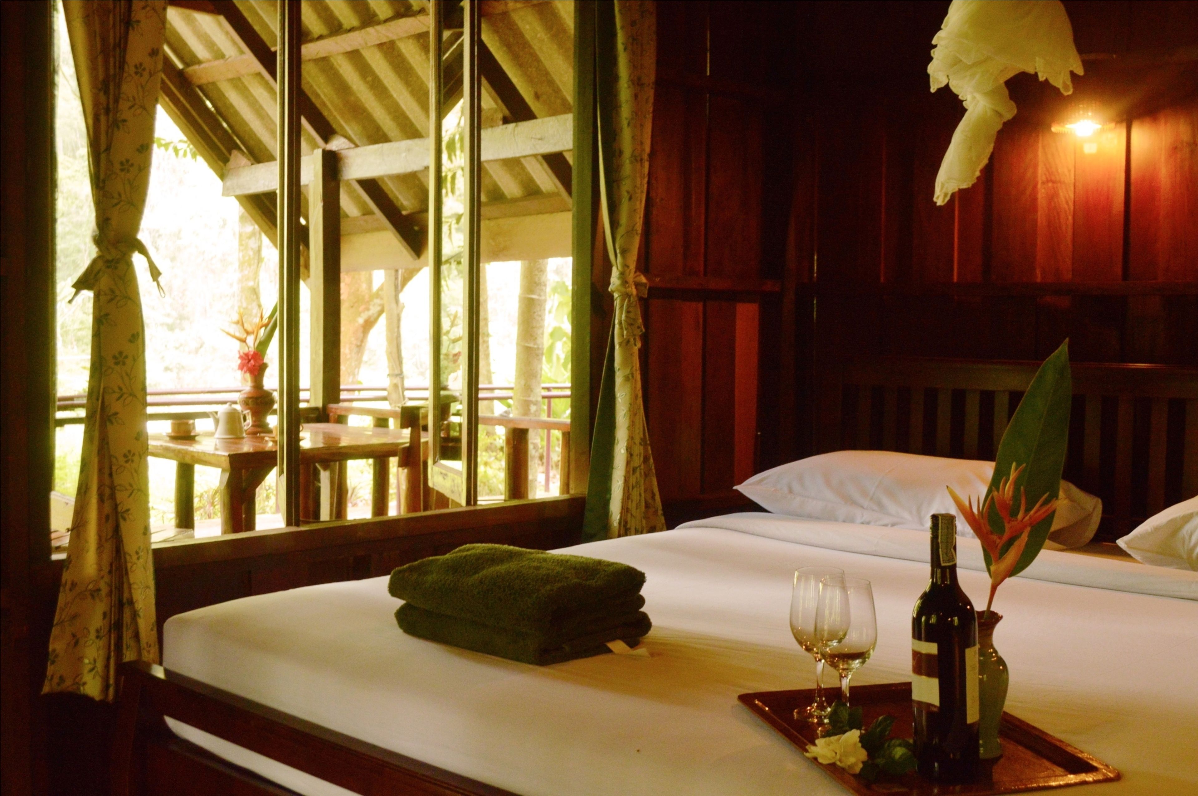 classic bungalow, balcony, river view | 1 bedroom, desk, laptop workspace, free wifi