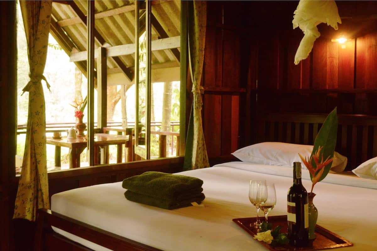 classic bungalow, balcony, river view | 1 bedroom, desk, laptop workspace, free wifi