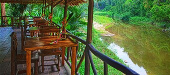 Khao Sok Riverside Cottage