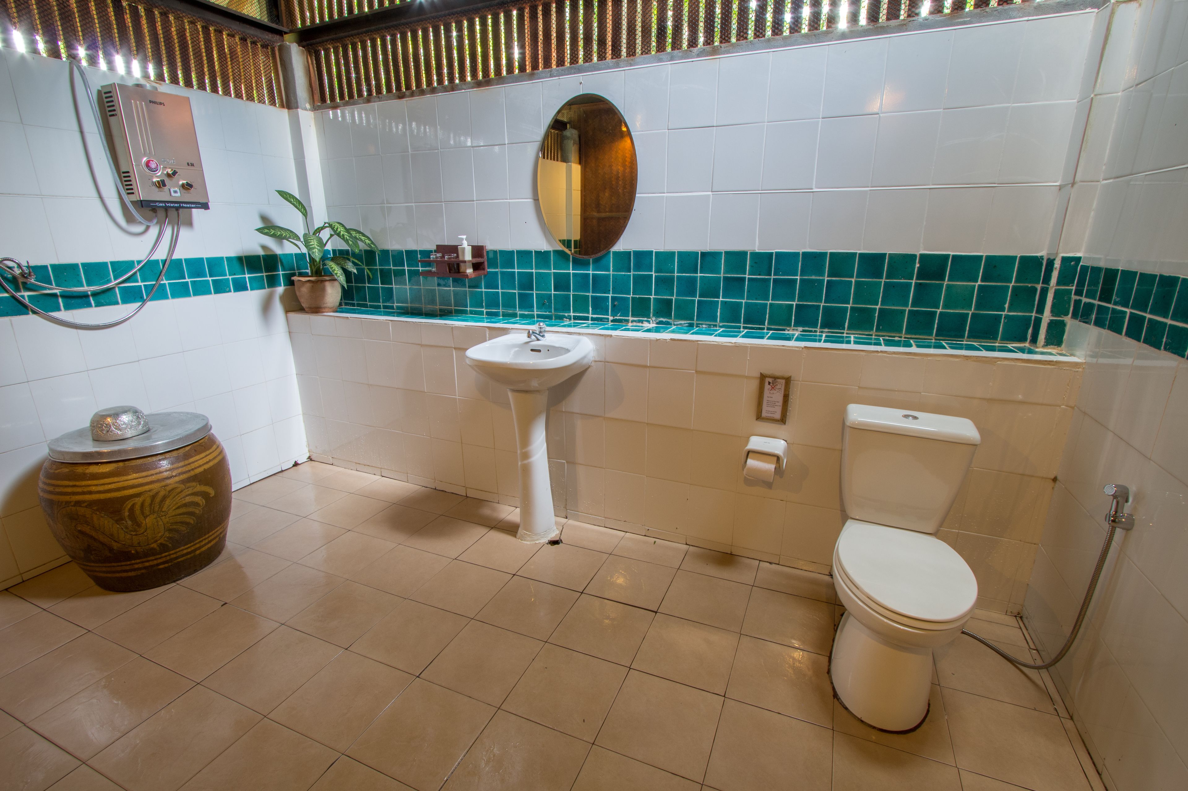 family room | bathroom | shower, towels