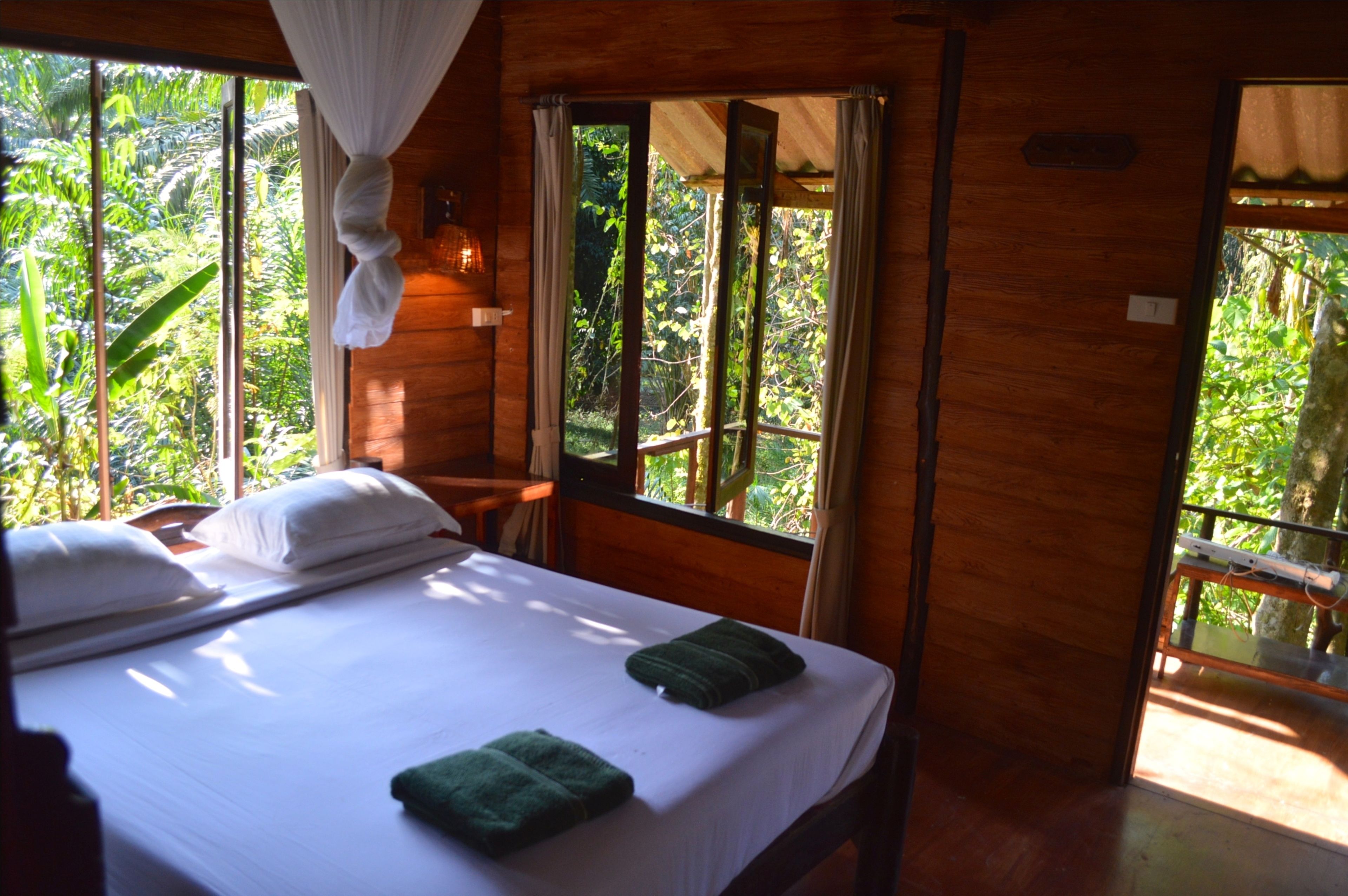 standard bungalow, 1 double or 2 single beds, balcony, garden view | 1 bedroom, desk, laptop workspace, free wifi