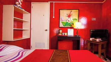 Deluxe Double Room | Desk, iron/ironing board, free WiFi, bed sheets