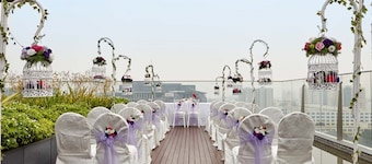 Aqueen Hotel Paya Lebar