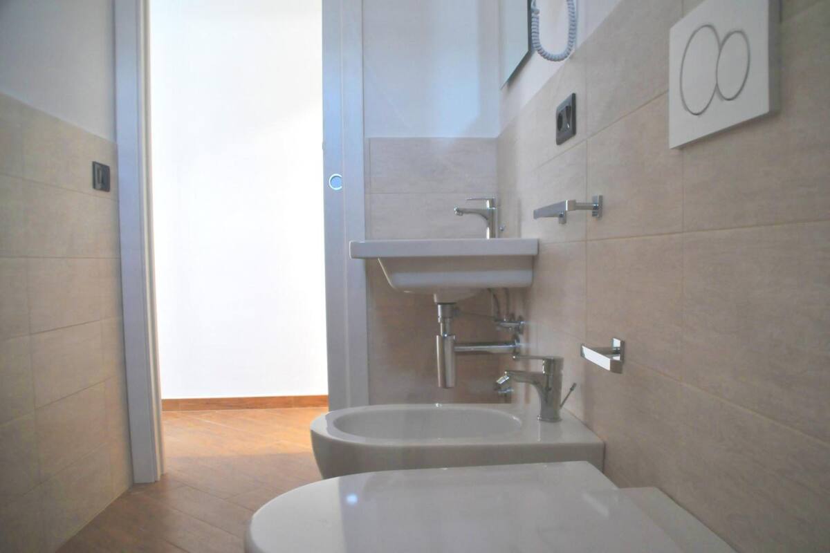 shower, free toiletries, hair dryer, bathrobes