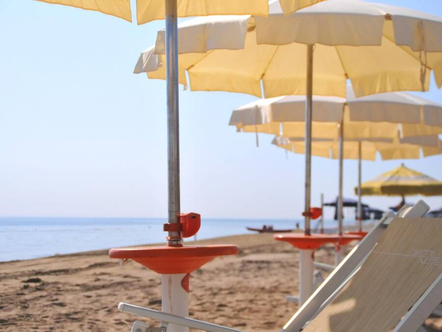 Private beach nearby, white sand, sun loungers, beach umbrellas