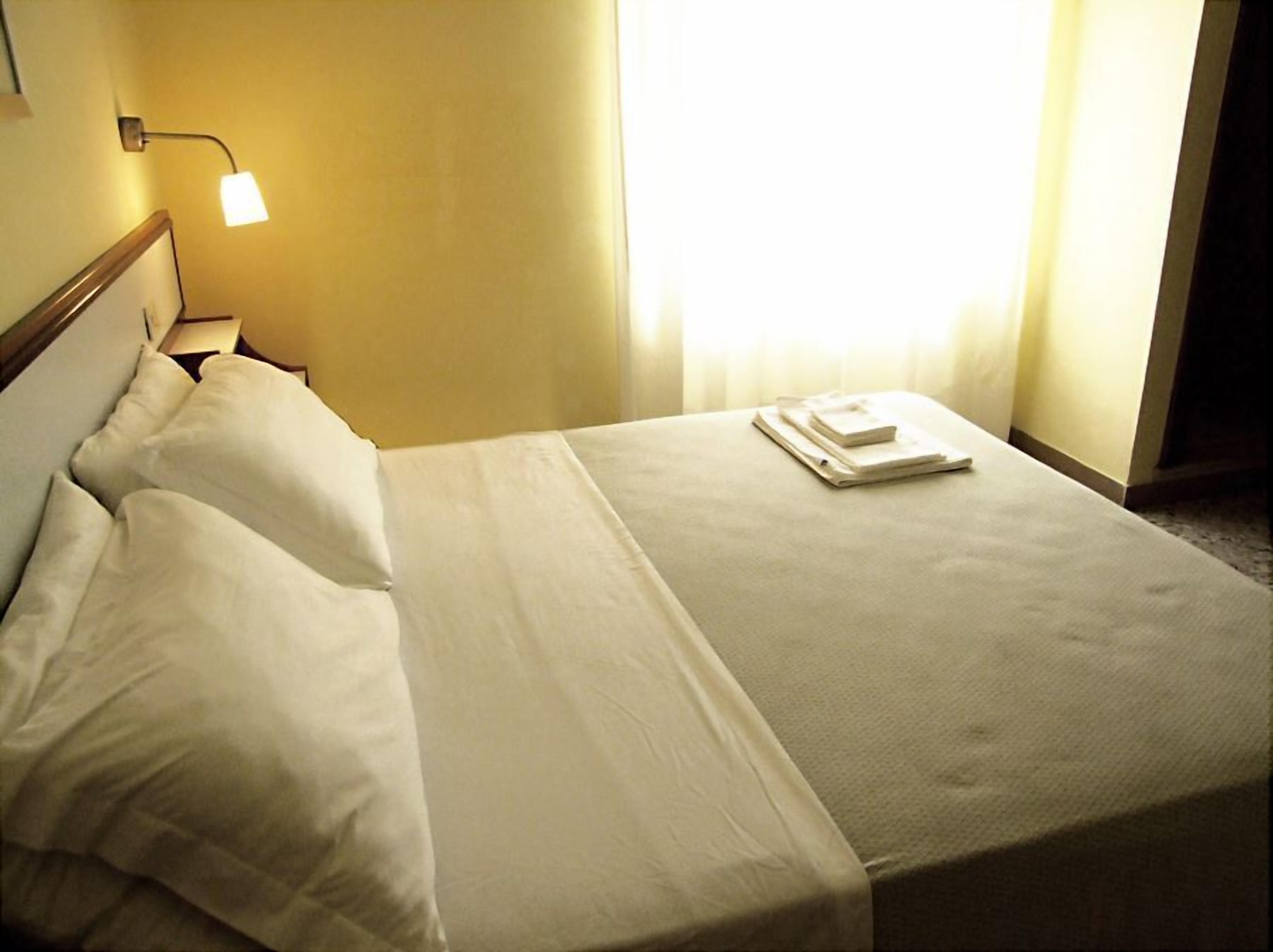 1 bedroom, minibar, desk, free cots/infant beds