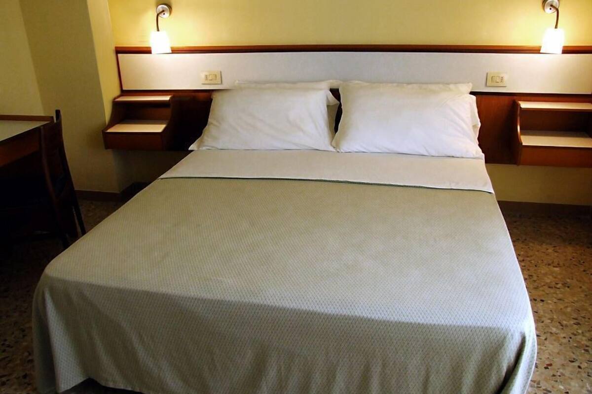 1 bedroom, minibar, desk, free cots/infant beds