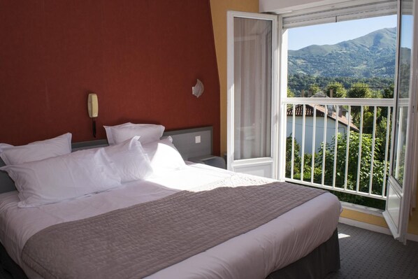 In-room safe, desk, free cots/infant beds, free WiFi