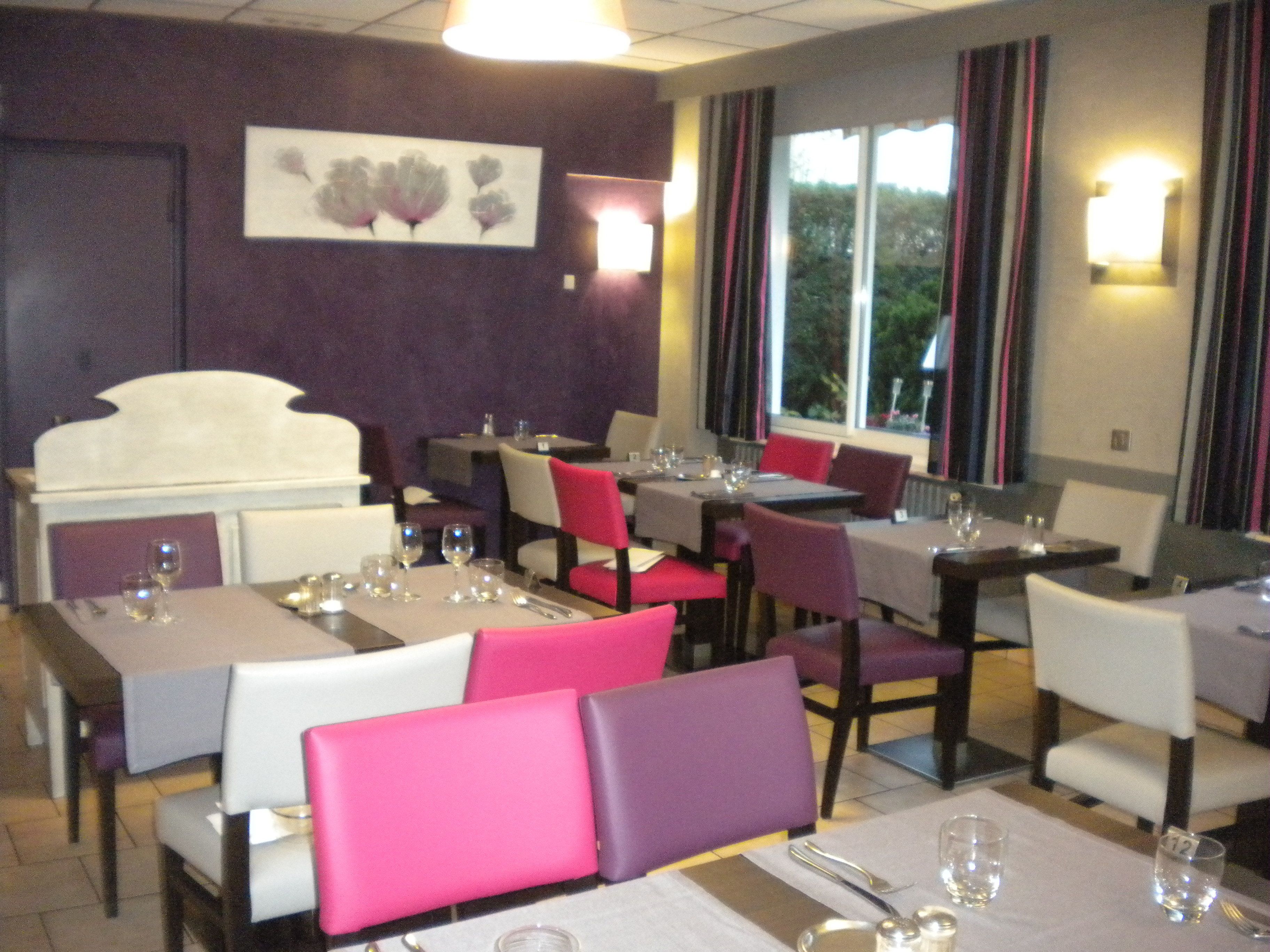 lunch and dinner served, french cuisine