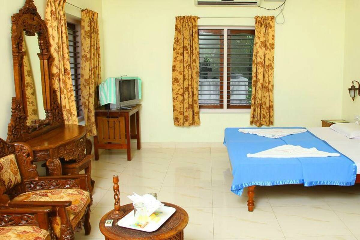 Chambre Deluxe ( A/C ) | Bureau, lits pliants/supplémentaires, Wi-Fi gratuit