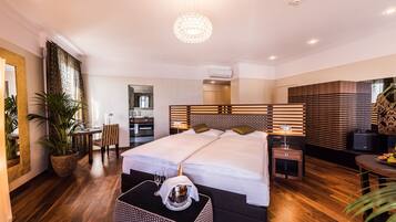 Penthouse Junior Suite Lakeside