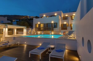 Bar à beira da piscina