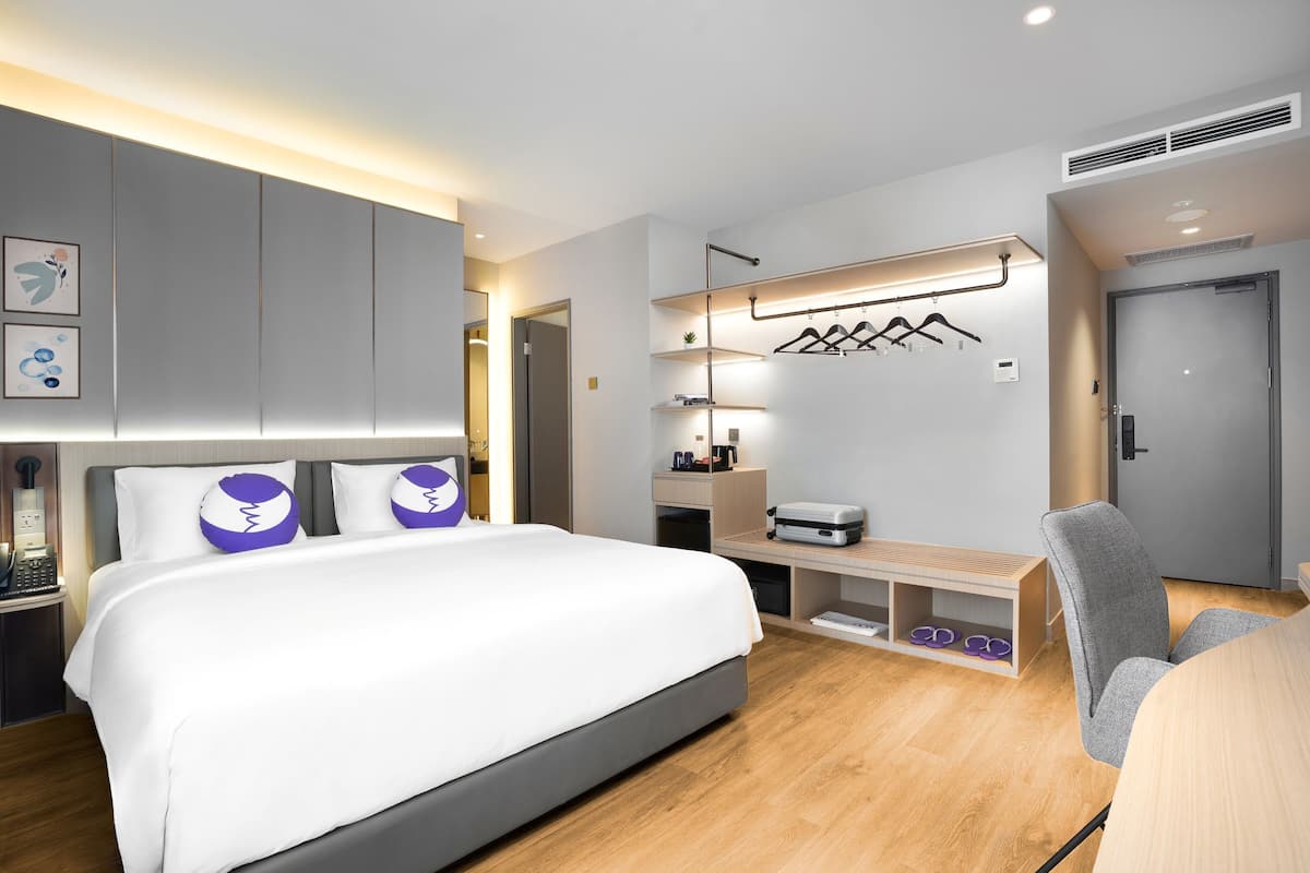 Premier Room | In-room safe, desk, iron/ironing board, free WiFi