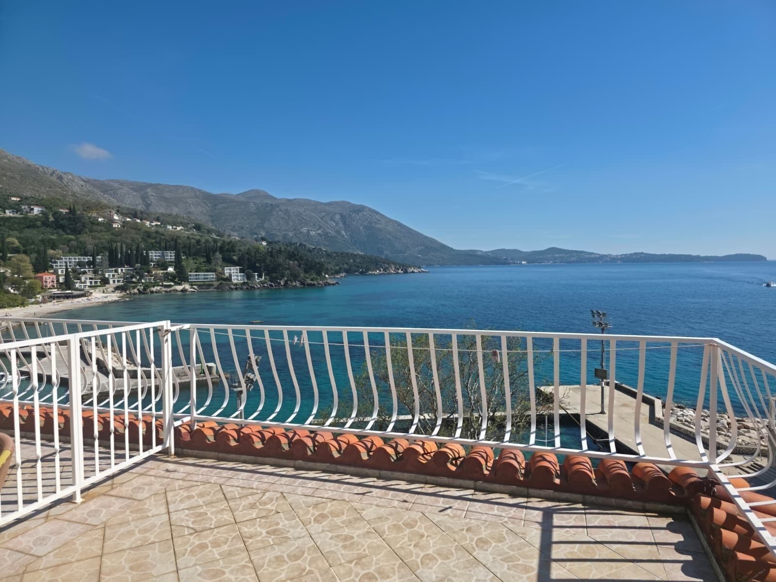 Superior Twin Room, Balcony, Sea View | Free WiFi, bed sheets