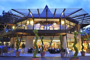4 restaurantes: opção de café da manhã, almoço e jantar