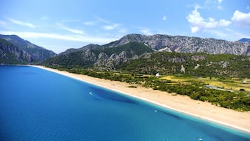 Privatstrand, Cabañas (kostenlos), Liegestühle, Sonnenschirme