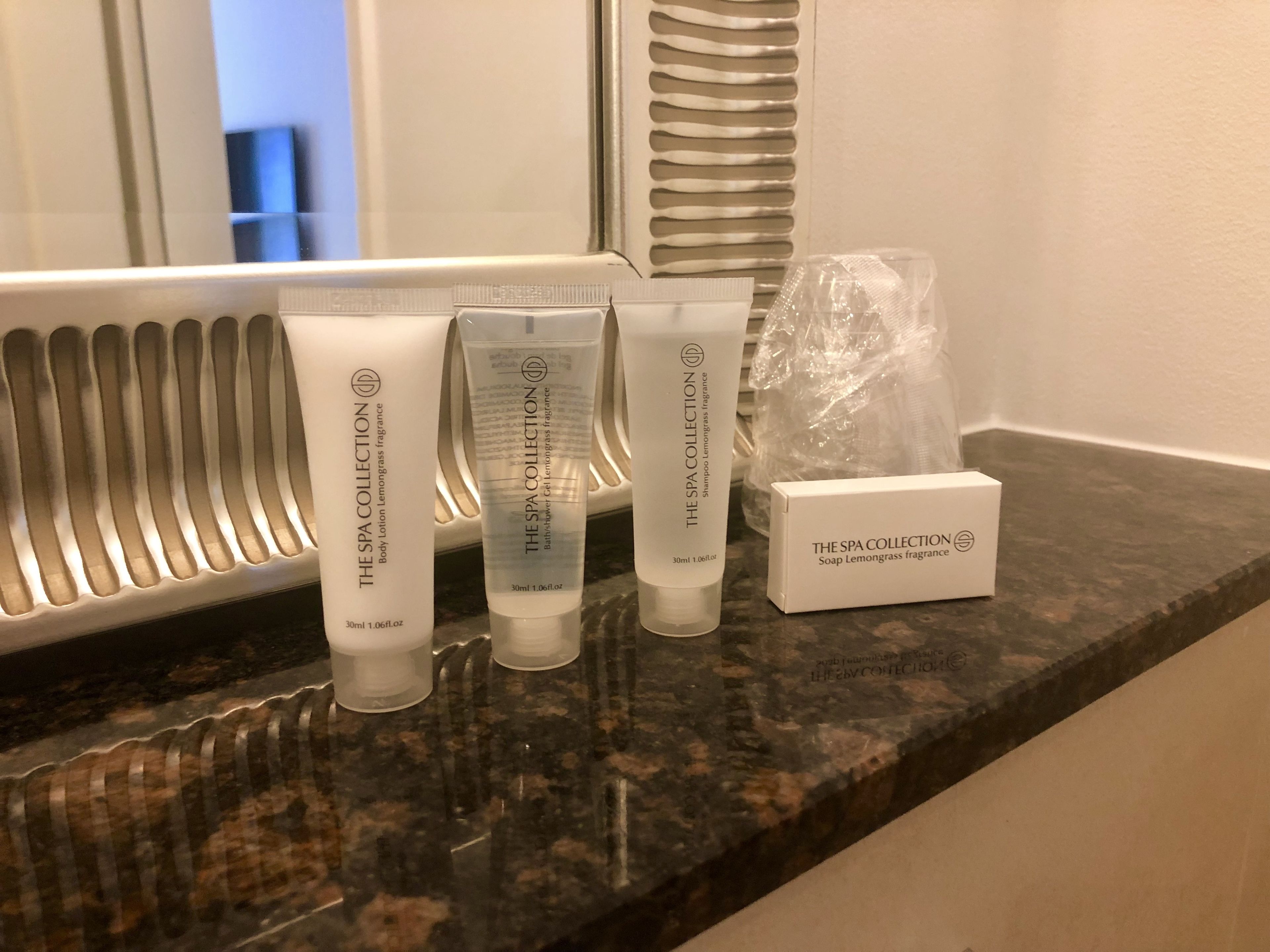 comfort triple room, 1 bedroom, garden view, ground floor | bathroom | free toiletries, hair dryer, towels