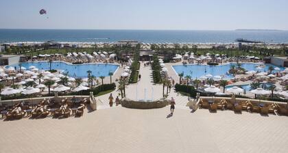 Dit Majestic Beach Resort