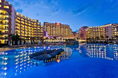 DIT Majestic Beach Resort
