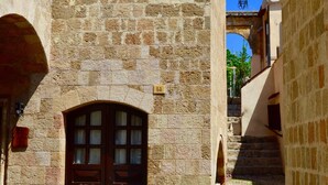 Unclassified image, 5 of 47, button - Medieval Villa (Rhodes)