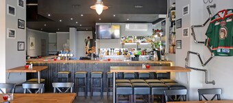 Spoton Hostel & Sportsbar