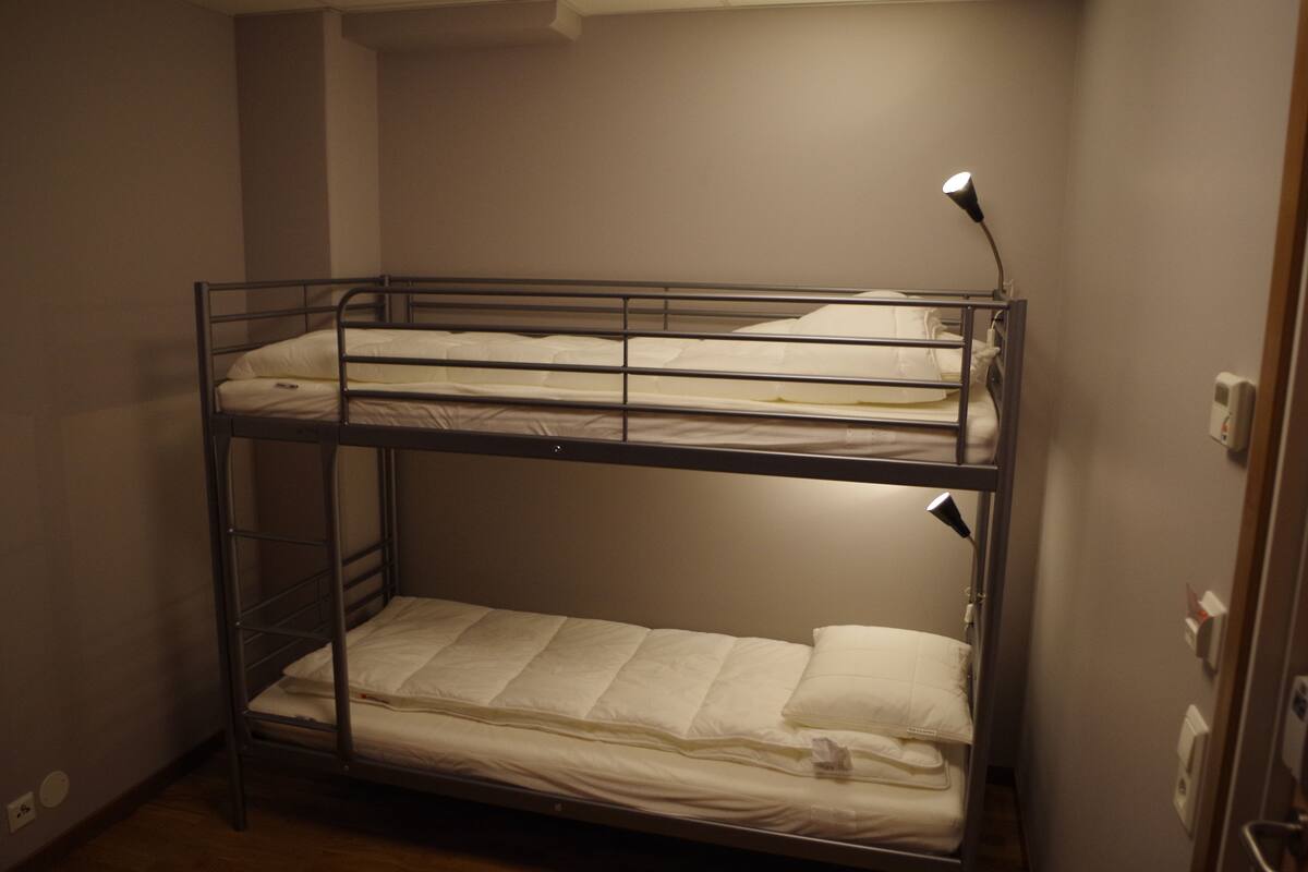 Standard Twin Room, Shared Bathroom (No window) | Soundproofing, free WiFi, bed sheets