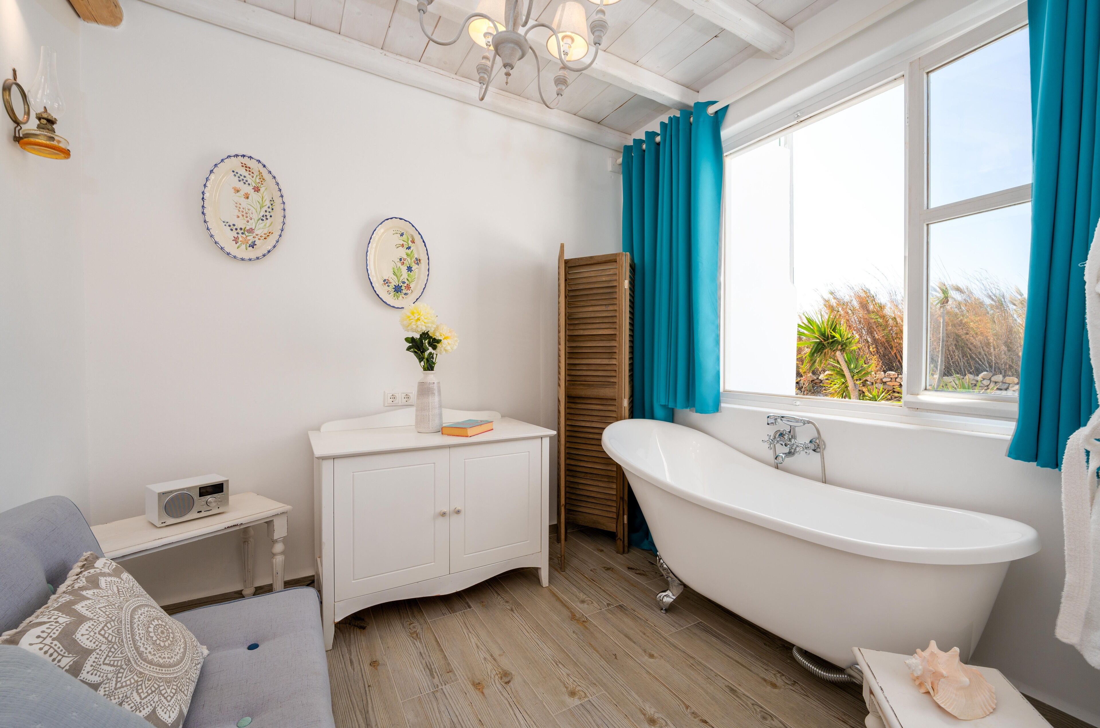 1 bedroom, in-room safe, iron/ironing board, free wifi