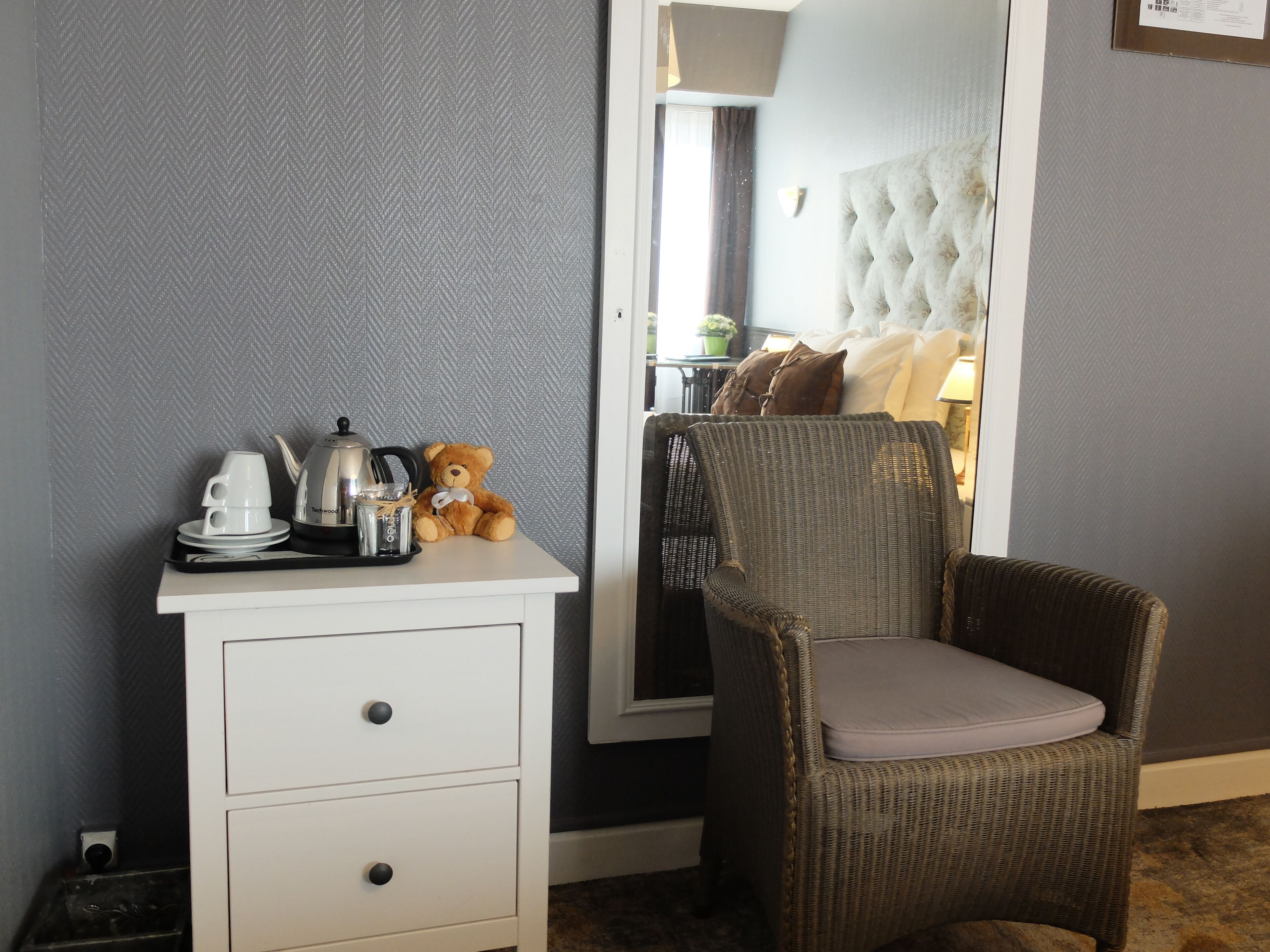 premium bedding, blackout curtains, free wifi, bed sheets