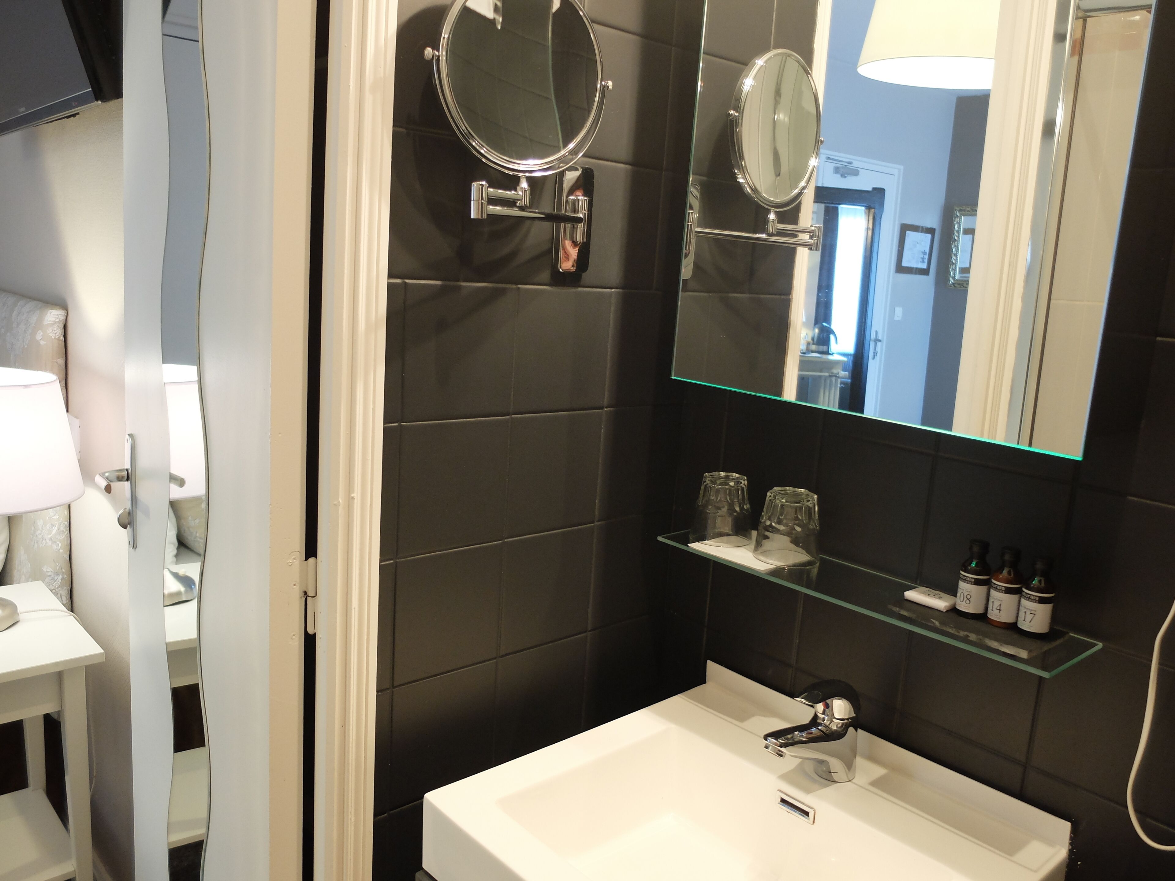 triple room | bathroom | shower, hair dryer, towels