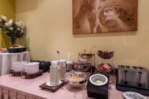 Desayuno buffet todos los días (con cargo)